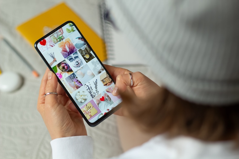 organise photos on your phone
